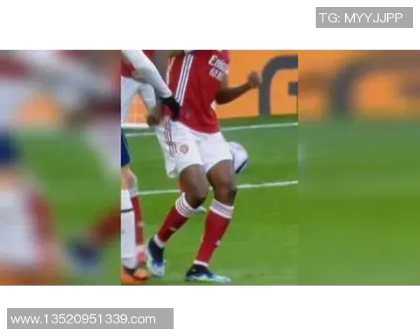 足球明星激情瞬间集锦展现绿茵场上的荣耀与梦想 足球明星激情瞬间集锦展现绿茵场上的荣耀与梦想