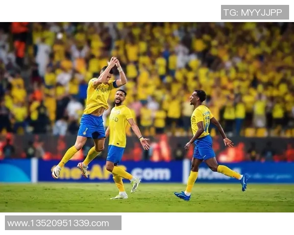 足球明星女儿展现惊人球技精彩踢球视频引发热议与关注 足球明星女儿展现惊人球技精彩踢球视频引发热议与关注